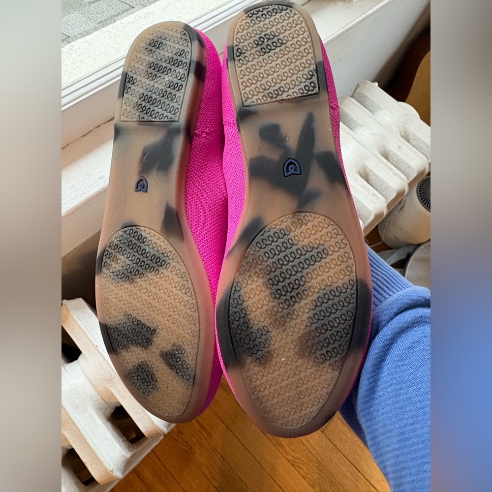 Rothy's Dragonfruit Flats. NWT. Size 9 - Picture 3 of 7